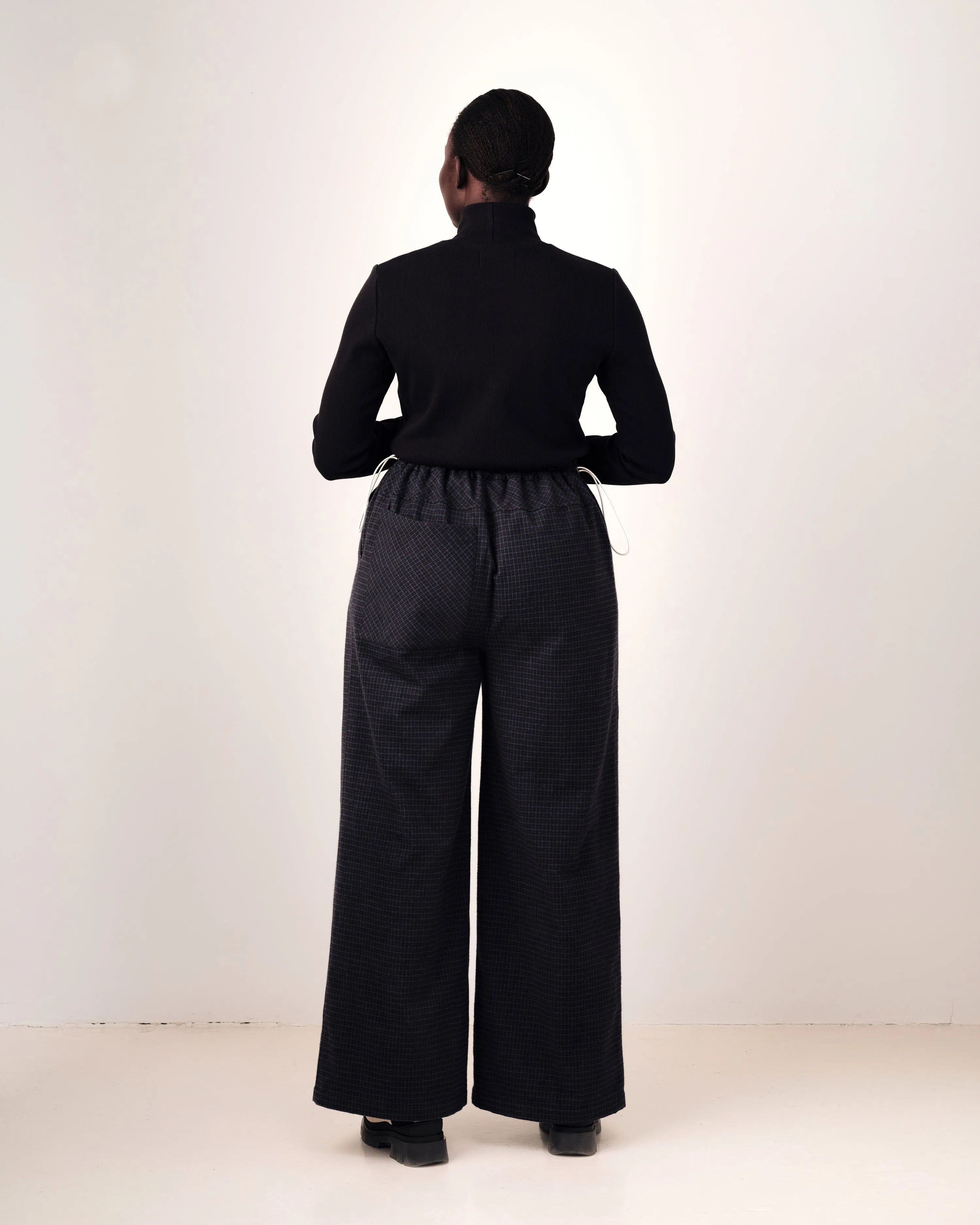 ADAMO black mock neck
