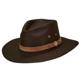 Outback Trading Co Kodiak Shapeable Oil Skin - Brown