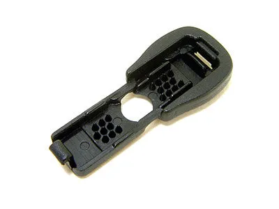 P794 Zipper Pull
