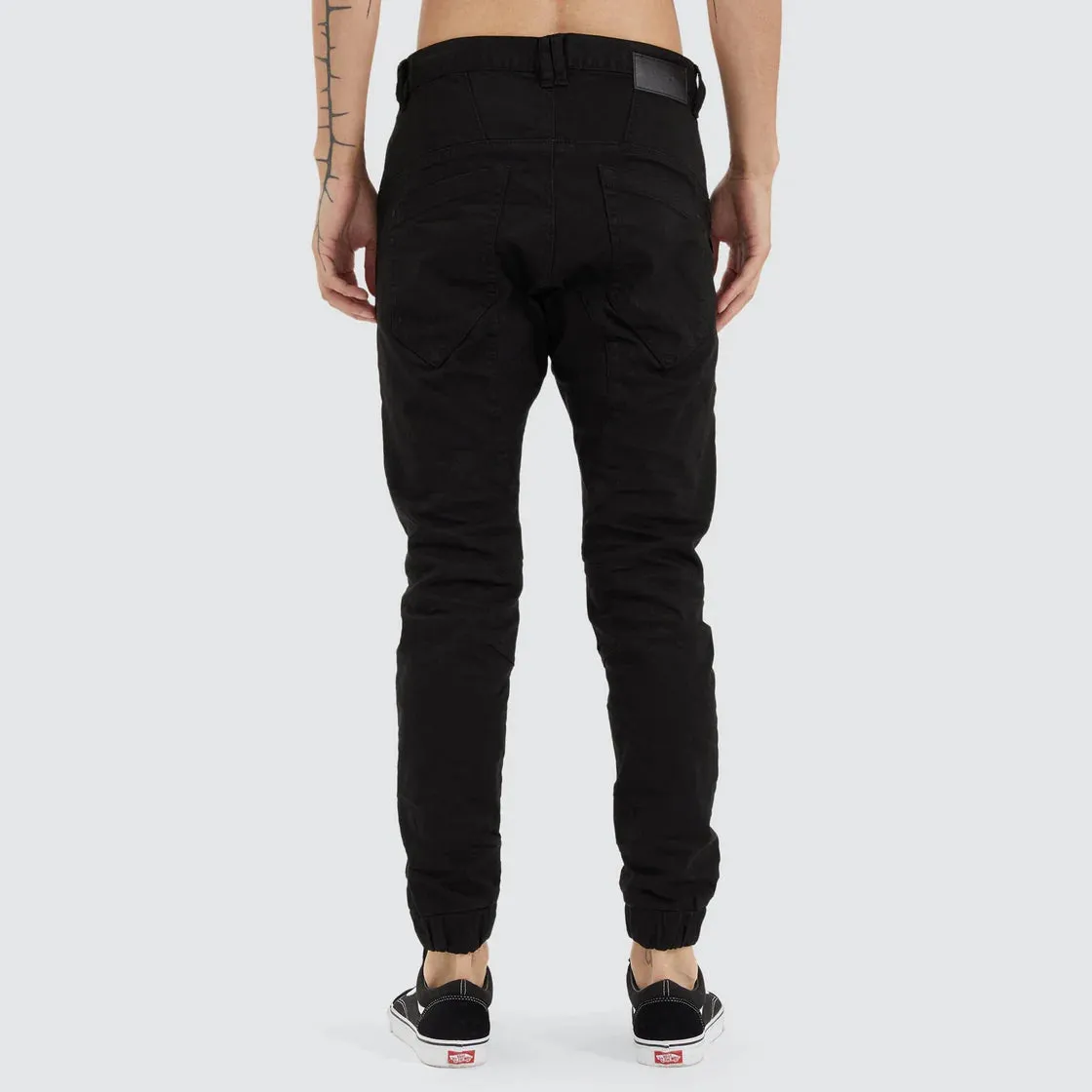 VIPER DENIM JOGGER BLACK